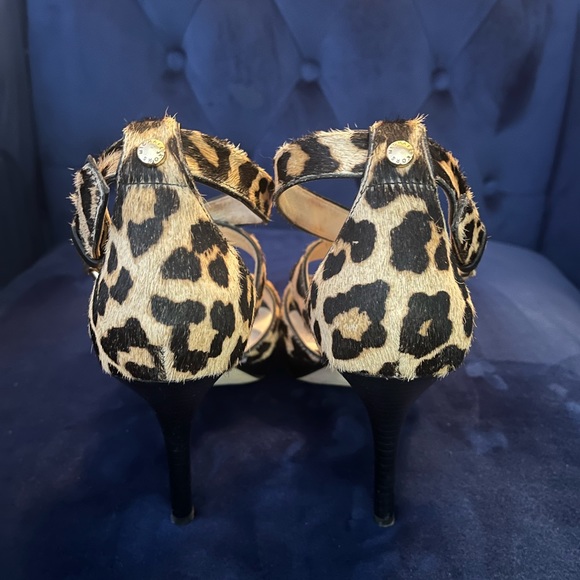 Michael Kors slightly used leopard sandals. - Picture 2 of 5